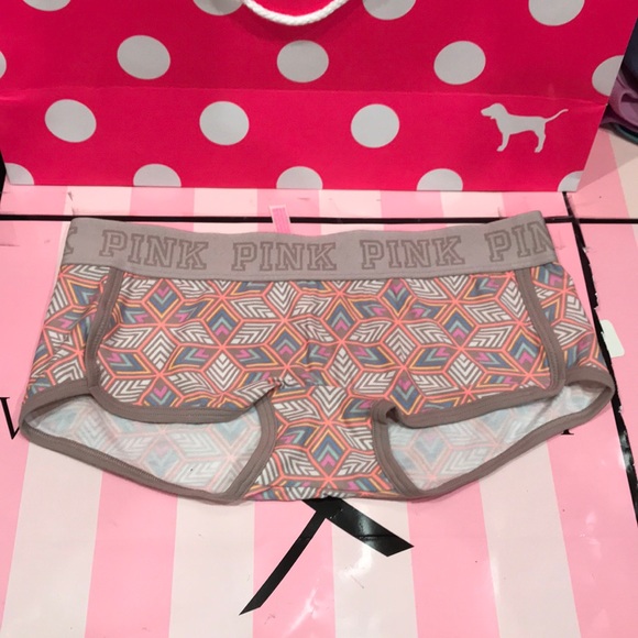 4/$38 💖PINK Victoria’s Secret Logo Boyshort - Picture 2 of 4